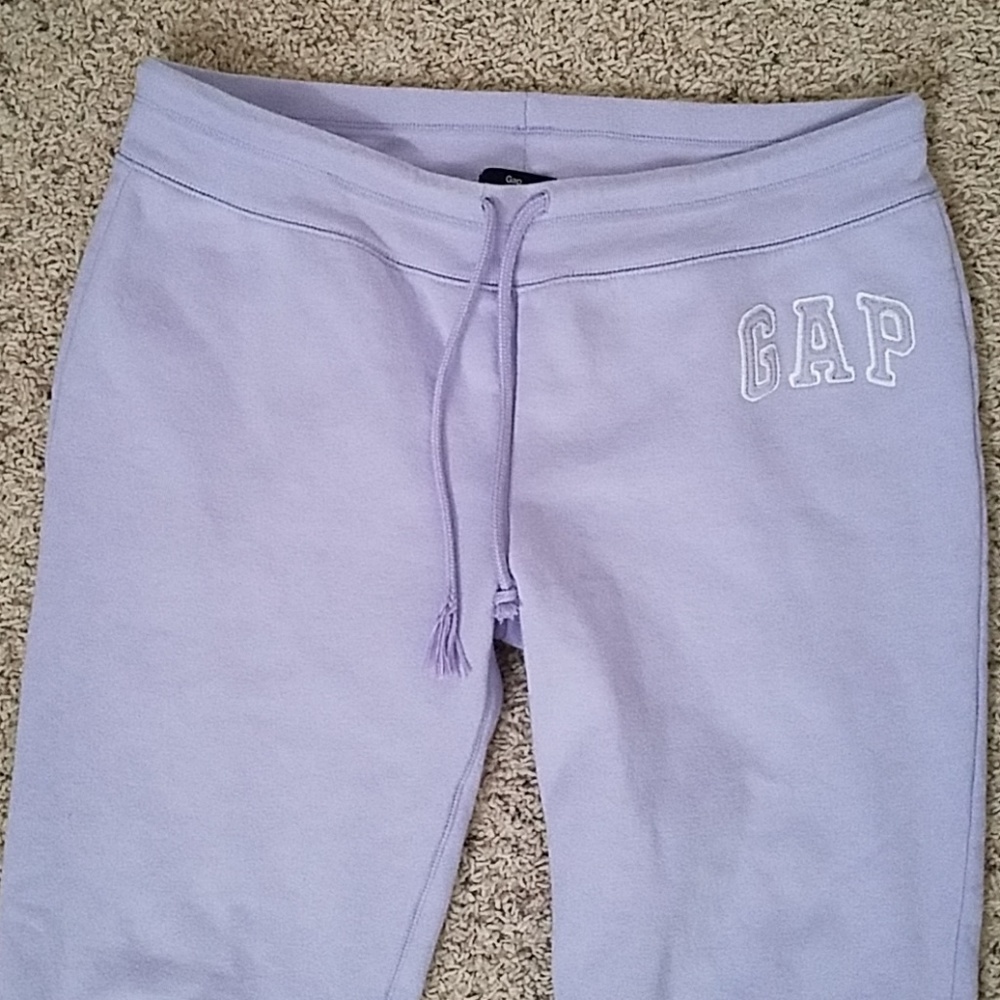 Gap lavender sweatpants